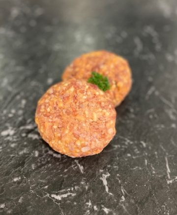 Maple, cheese, bacon, tomato burgers - 2 pack